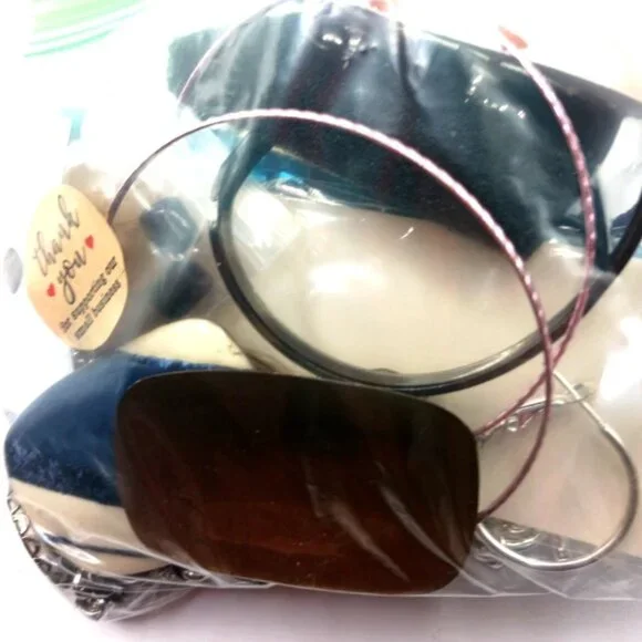 Bag Mixed Jewelry Lot Vintage Morden -Craft Lot - 10ozs - Picture 2 of 7